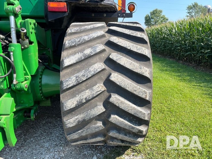 2010-john-deere-9530t-image-39