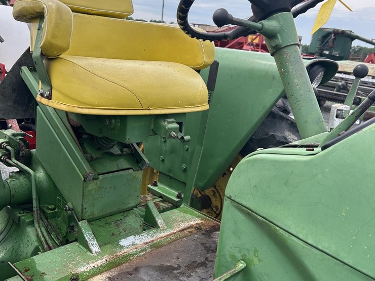 1968-john-deere-2010-image-7