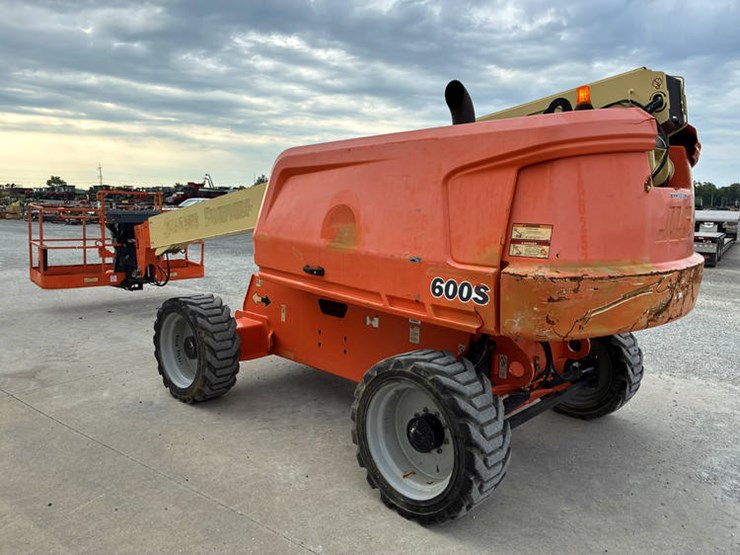 jlg-600s-image-8