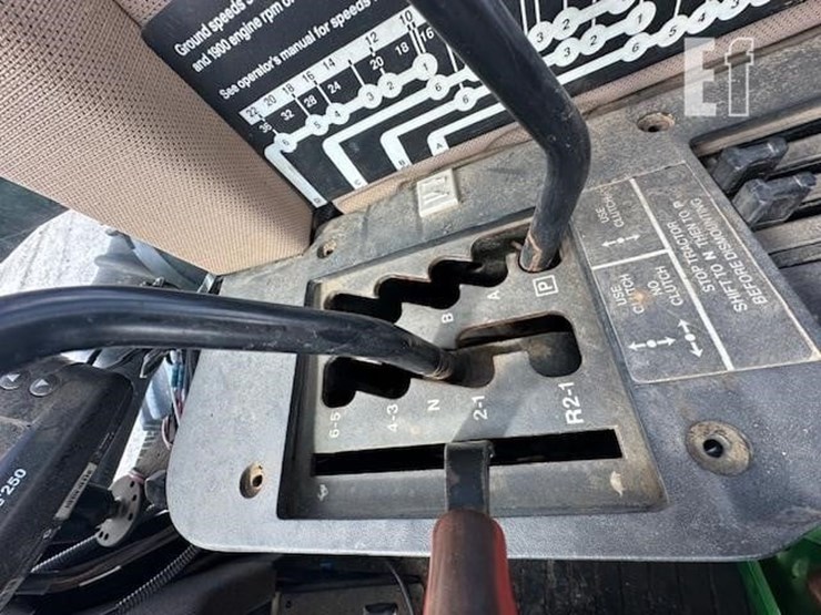 1989-john-deere-8760-image-16