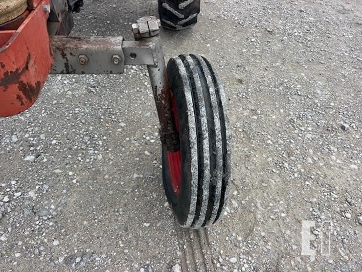 massey-ferguson-65-image-11
