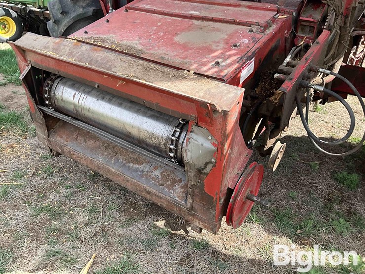 1990-case-ih-1680-image-17