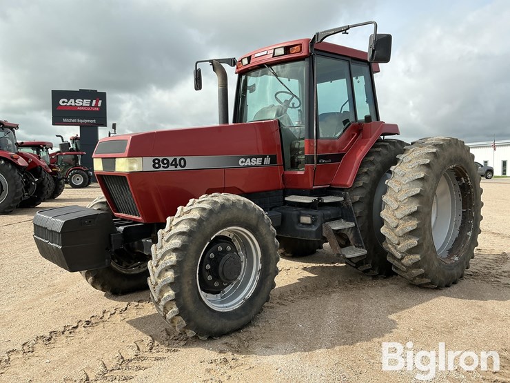 case-ih-8940-image-1