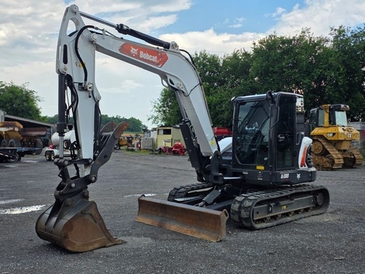 2022-bobcat-e88-image-1