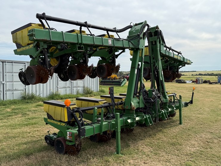 john-deere-1720-image-13