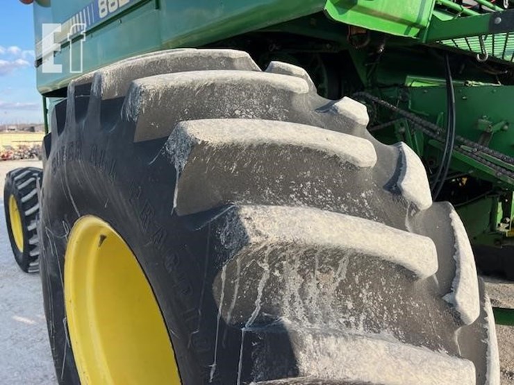1988-john-deere-8820-titan-ii-image-21