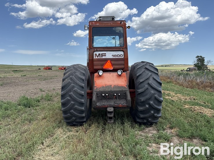 1972-massey-ferguson-1800-image-6
