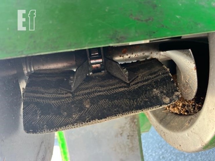 2009-john-deere-9670-sts-image-30
