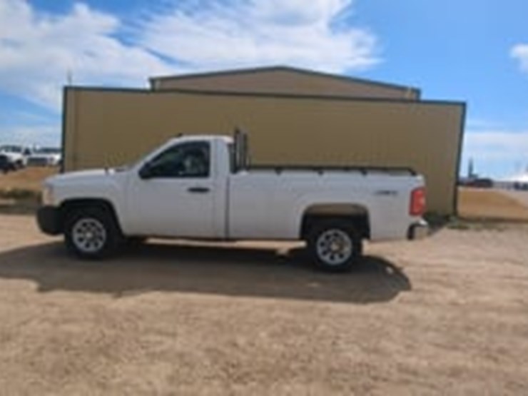 2011-chevrolet-silverado-1500-image-5