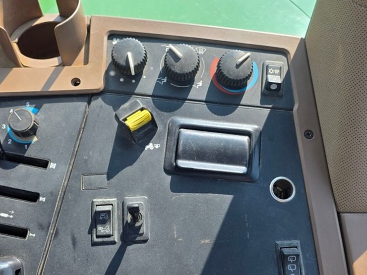 john-deere-7810-image-77