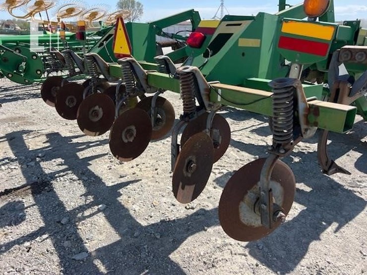 john-deere-2700-image-20