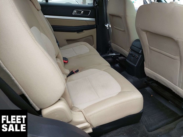 2016-ford-explorer-xlt-image-19