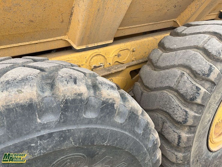 2006-deere-300d-ii-image-11