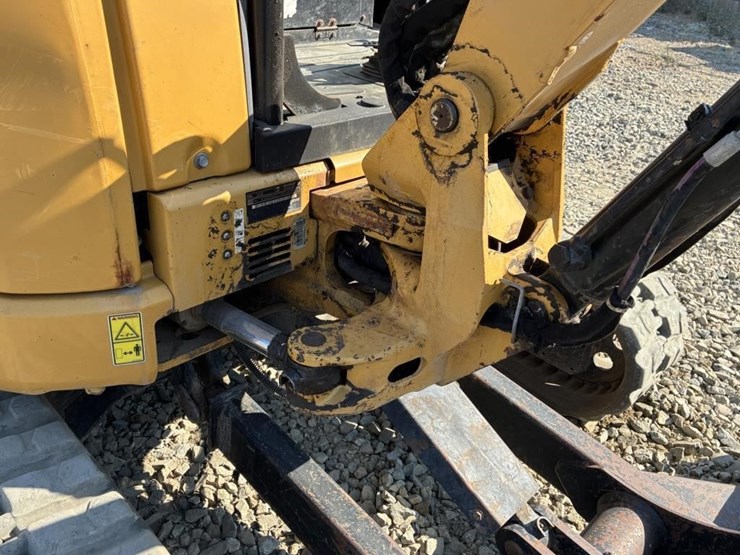 2014-caterpillar-304e-cr-image-6