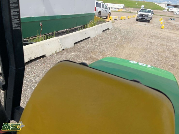 john-deere-3215b-image-2