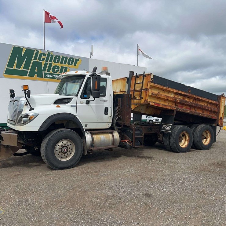 2013 INTERNATIONAL WORKSTAR 7600