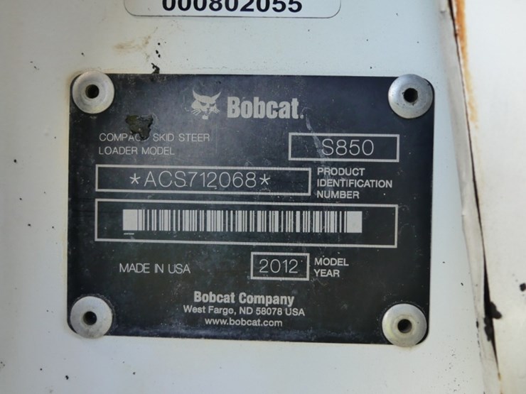 2012-bobcat-s850-image-18