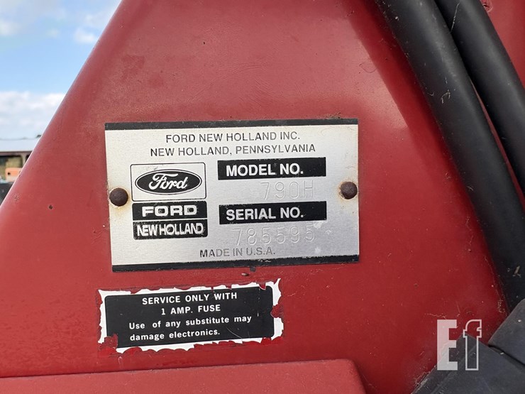 new-holland-790-image-12