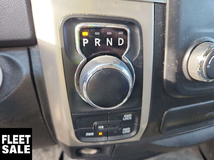2014-ram-1500-slt-image-10