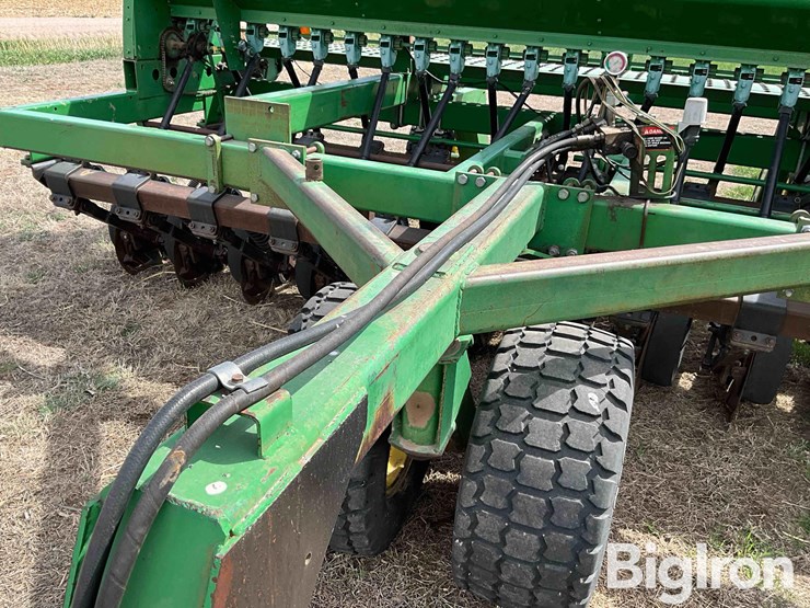 john-deere-1560-image-12