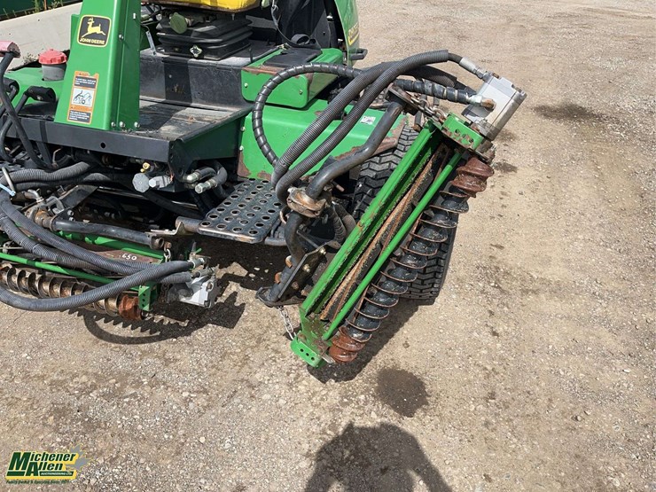 john-deere-3215b-image-6
