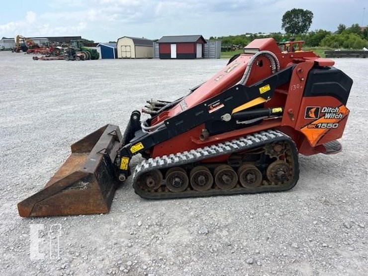 2019-ditch-witch-sk1550-image-1