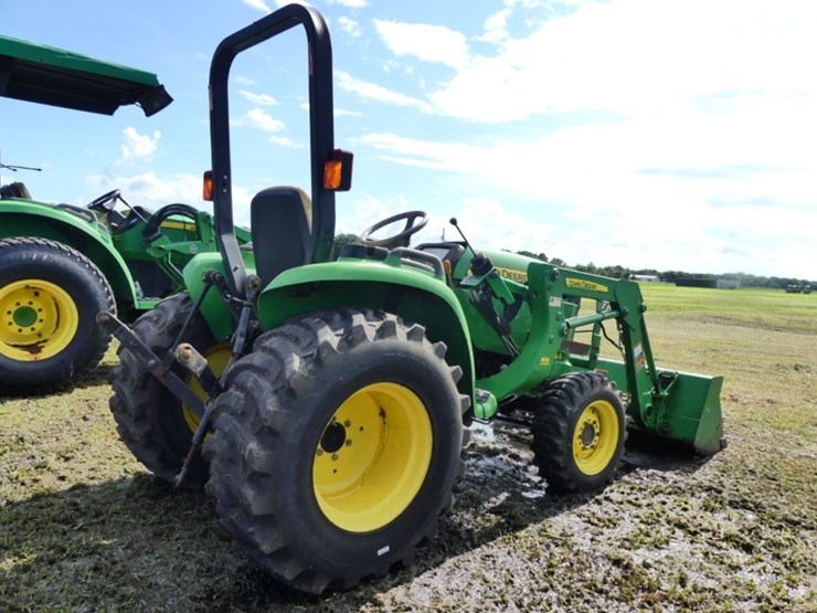 john-deere-3038e-image-3