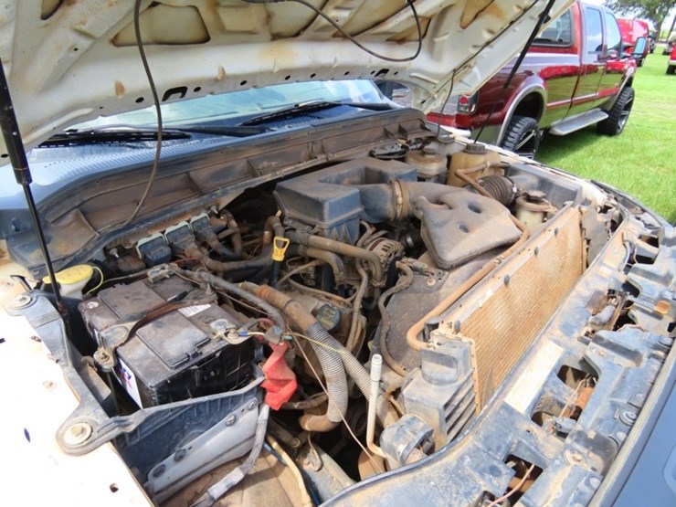 2011-ford-f350-xl-image-16