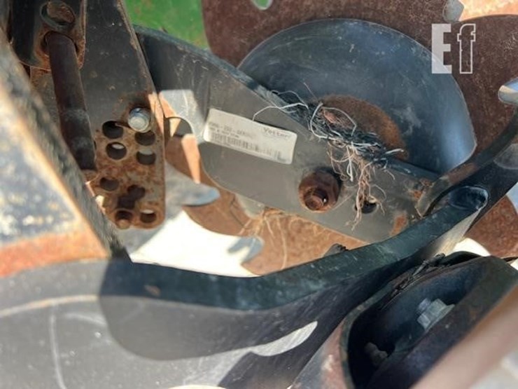 2009-john-deere-1770nt-image-22