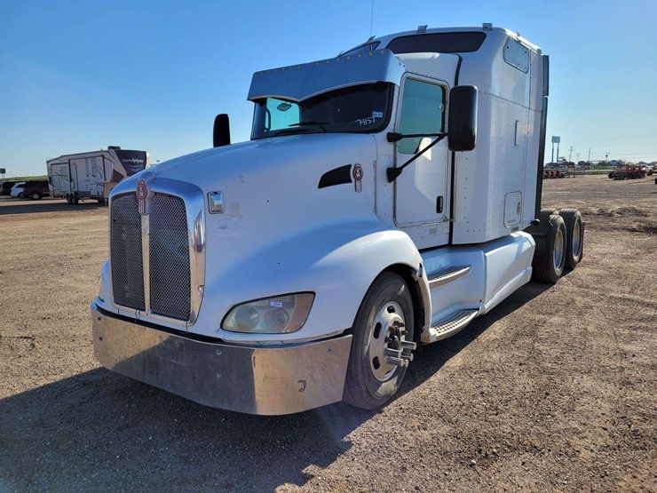 2009-kenworth-t600-image-1