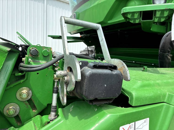 2012-john-deere-s660-image-13