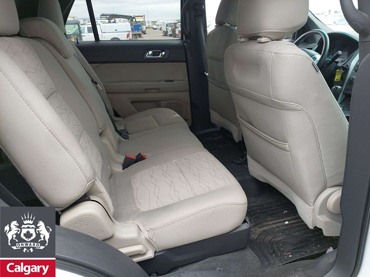 2014-ford-explorer-image-10