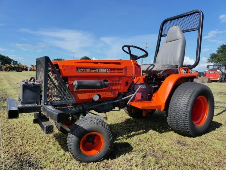 kubota-b7200-image-1