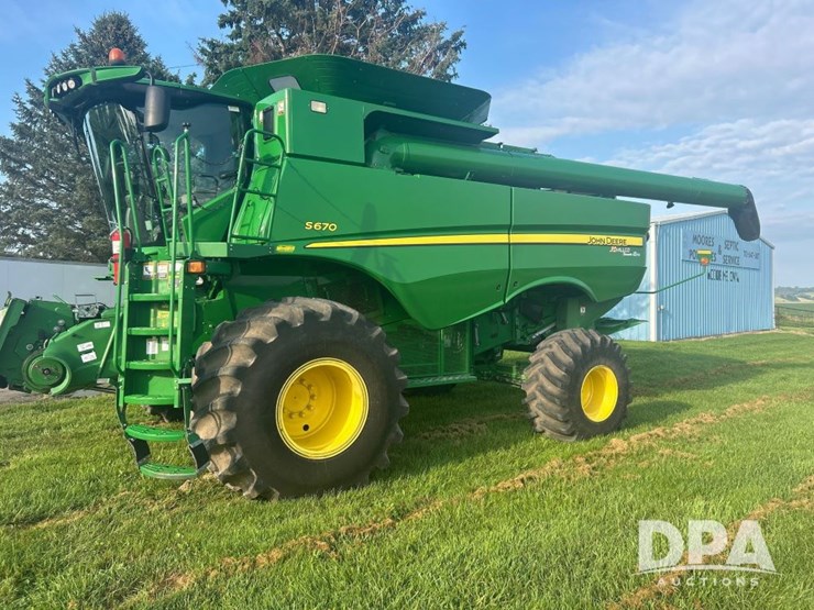 2013-john-deere-s670-image-26
