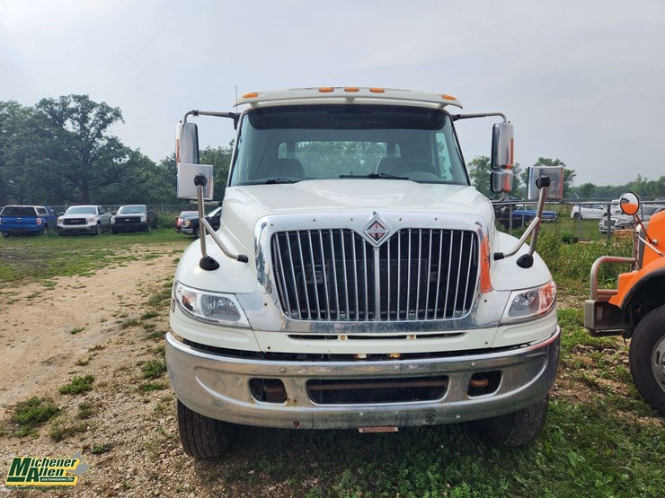 2007-international-durastar-4400-image-23