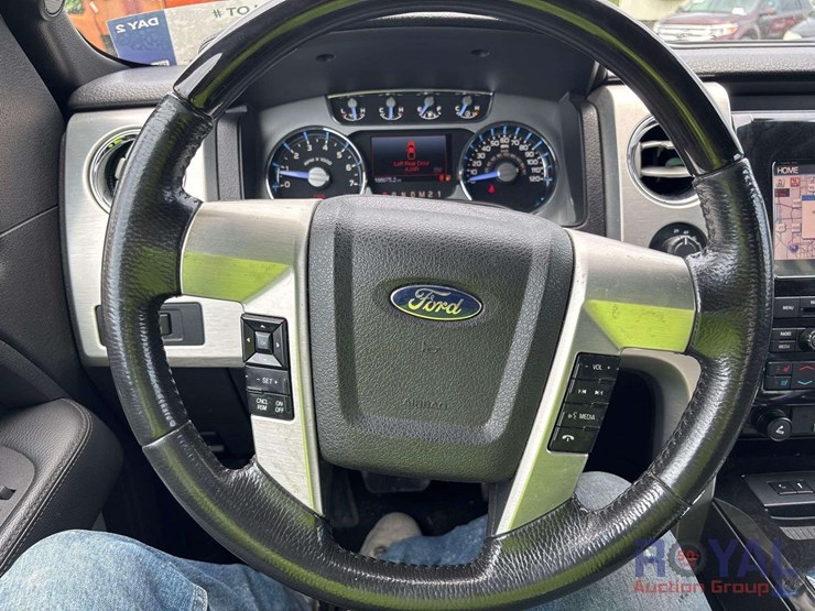 2011-ford-f150-platinum-image-13