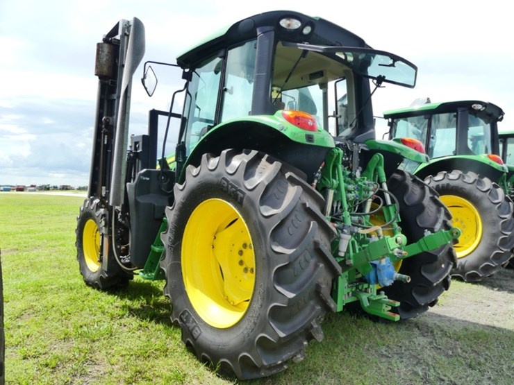 2024-john-deere-6110m-image-4