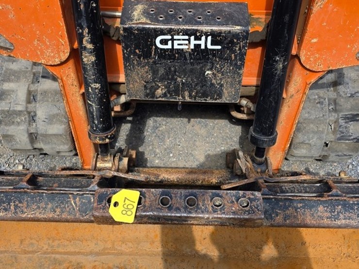 2020-gehl-rt105-image-31
