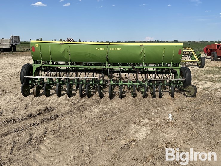 john-deere-10-image-6