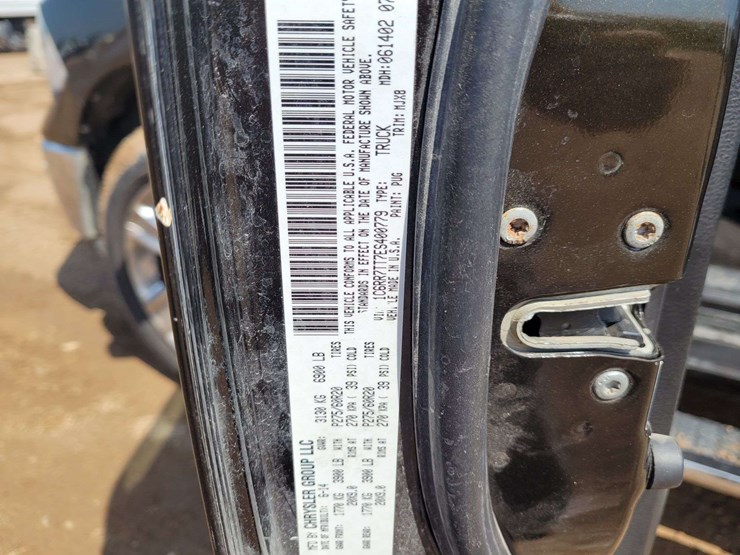 2014-ram-1500-slt-image-13