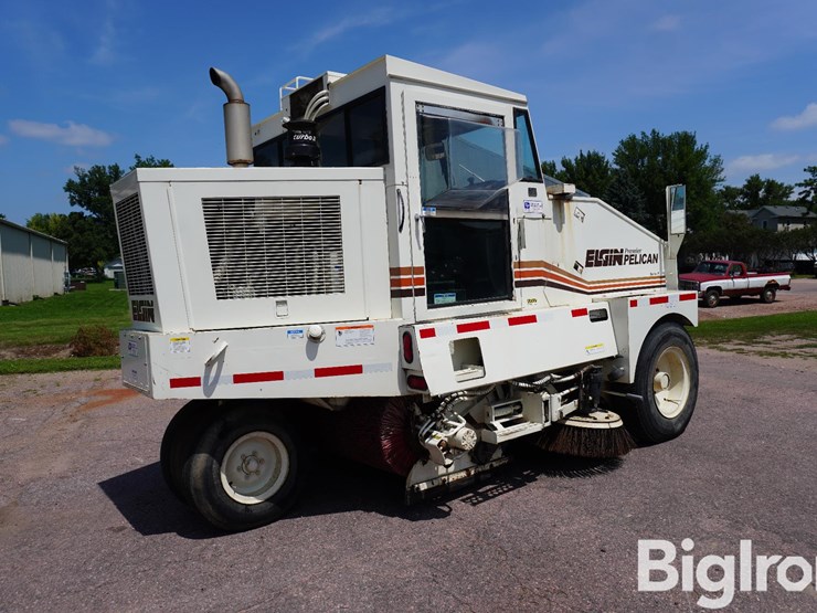 1989-elgin-pelican-image-5