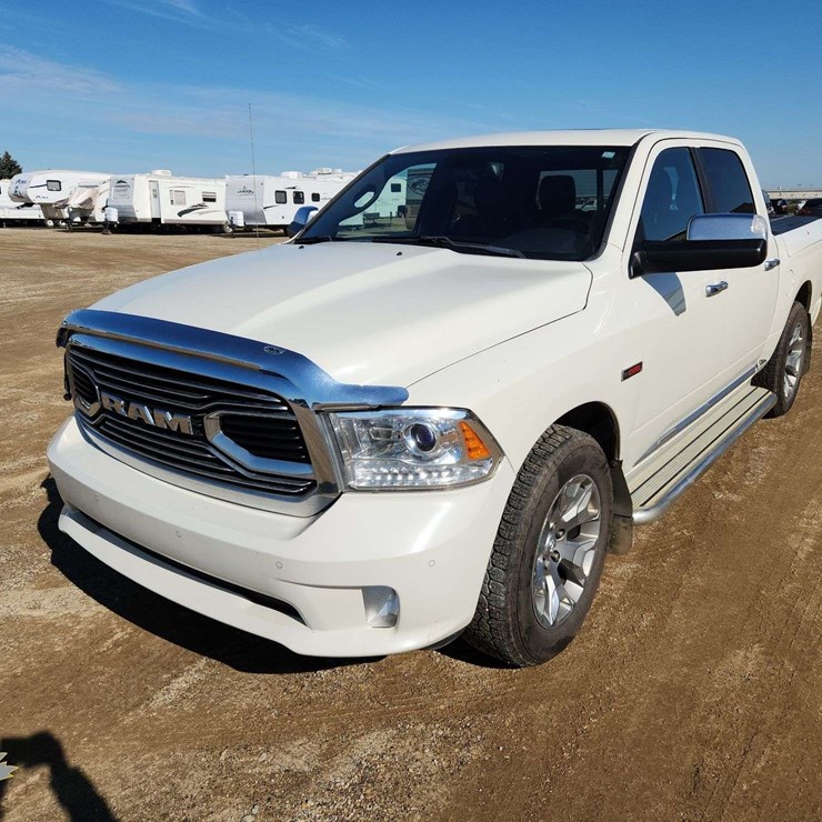 2016 RAM 1500 LARAMIE