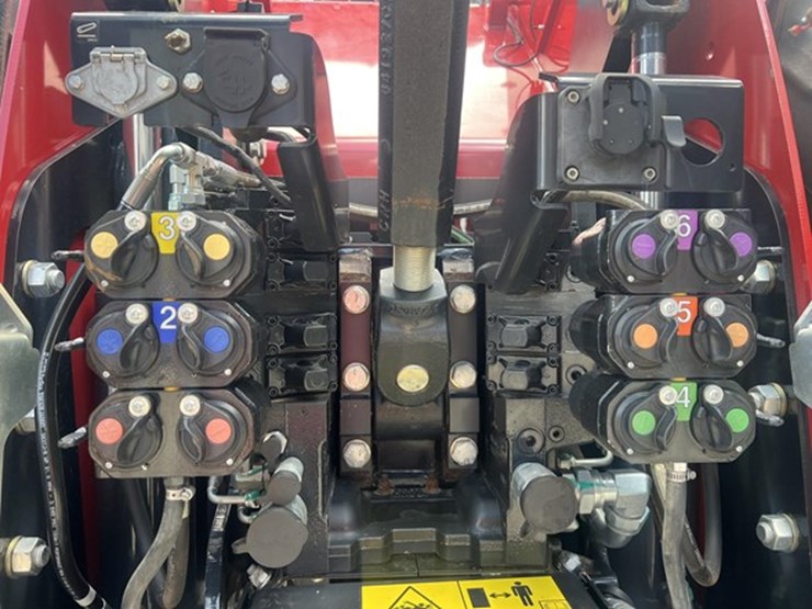 2023-case-ih-steiger-470-image-6