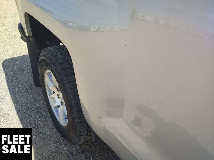 2018-chevrolet-silverado-1500-image-27