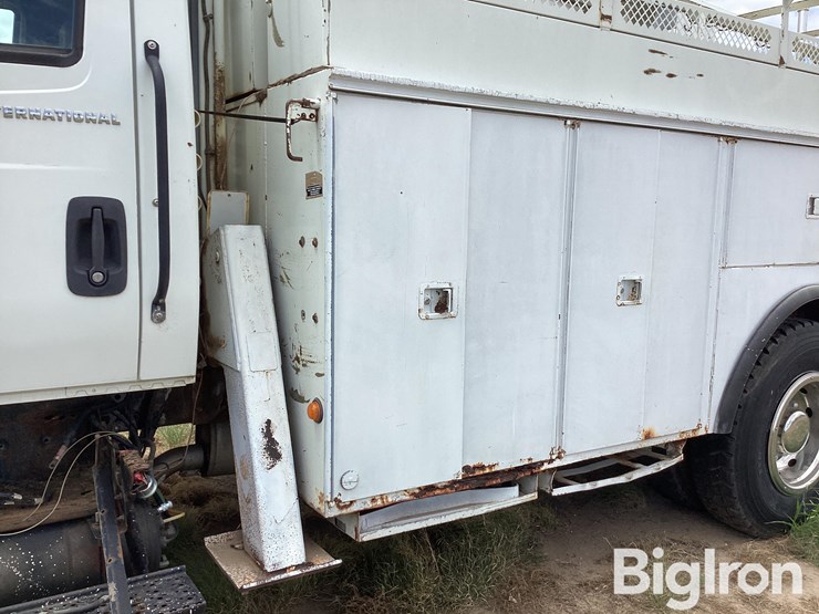 2003-international-durastar-4300-image-16