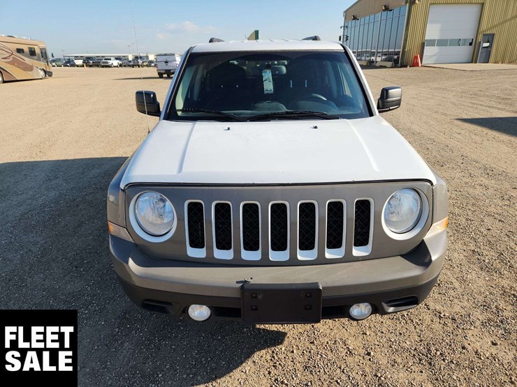 2014-jeep-patriot-image-19