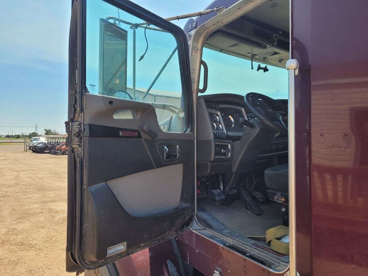 2015-kenworth-t800-image-7