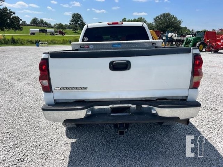 2007-chevrolet-silverado-2500hd-image-5
