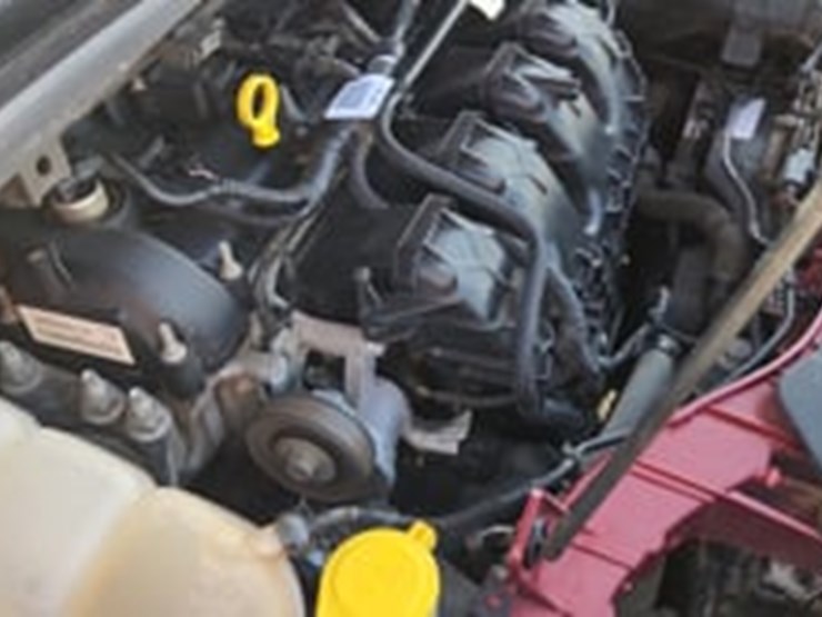 2013-ford-escape-sel-image-5