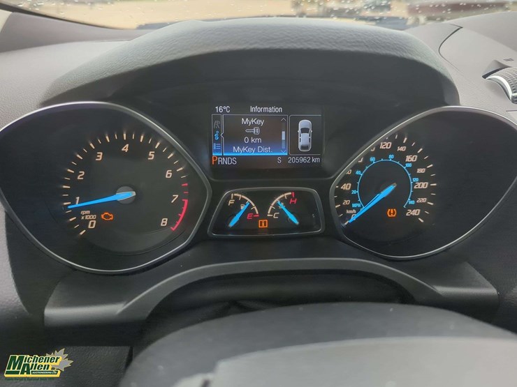 2013-ford-escape-sel-image-9